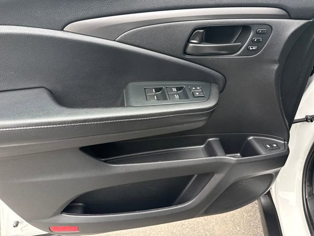 Certified 2023 Honda Passport EX-L image 9