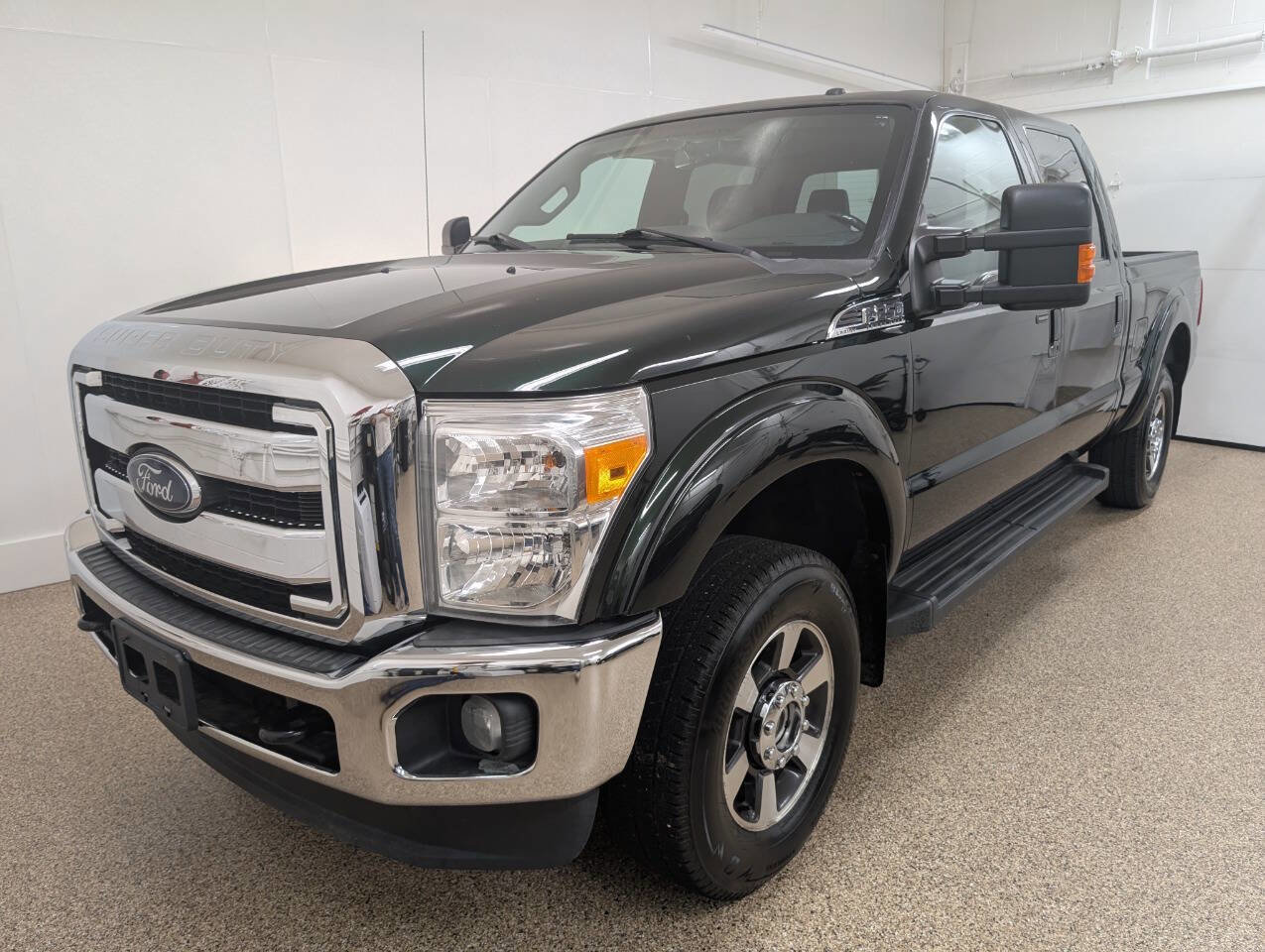 Used 2016 Ford F250 Lariat w/ Lariat Ultimate Package image 2