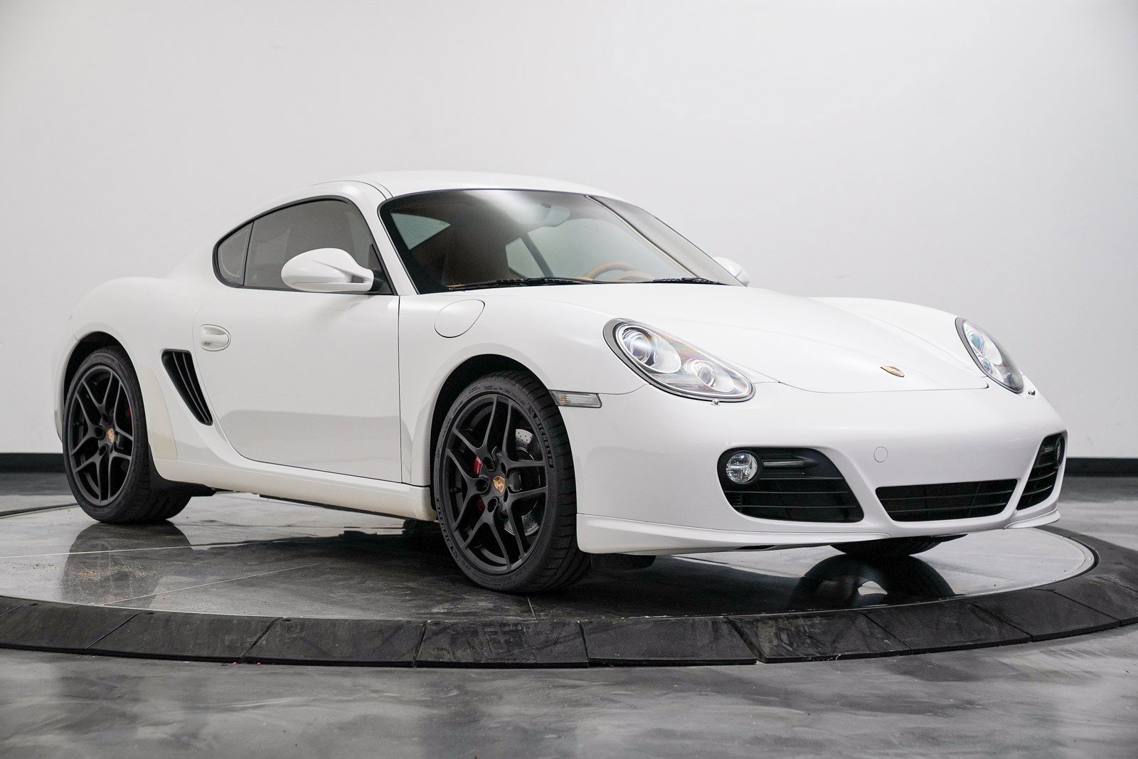 Used 2010 Porsche Cayman S image 16