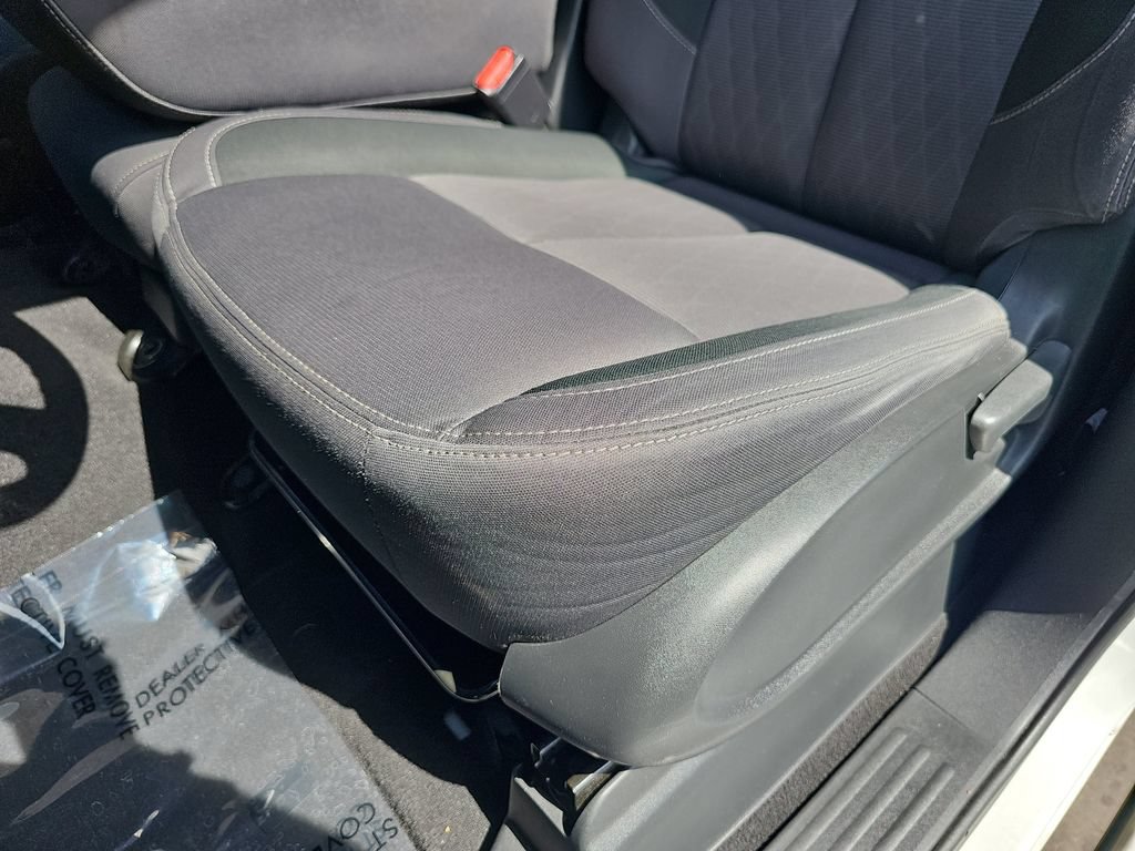 Used 2022 Nissan Titan SV RWD image 27