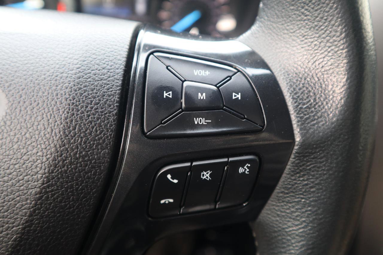 Used 2017 Ford Explorer XLT image 60