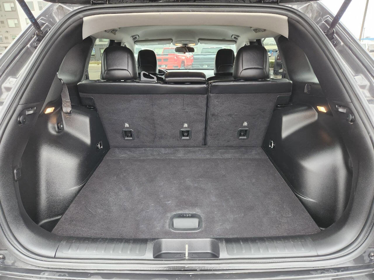 Used 2019 Jeep Cherokee Latitude Plus image 26