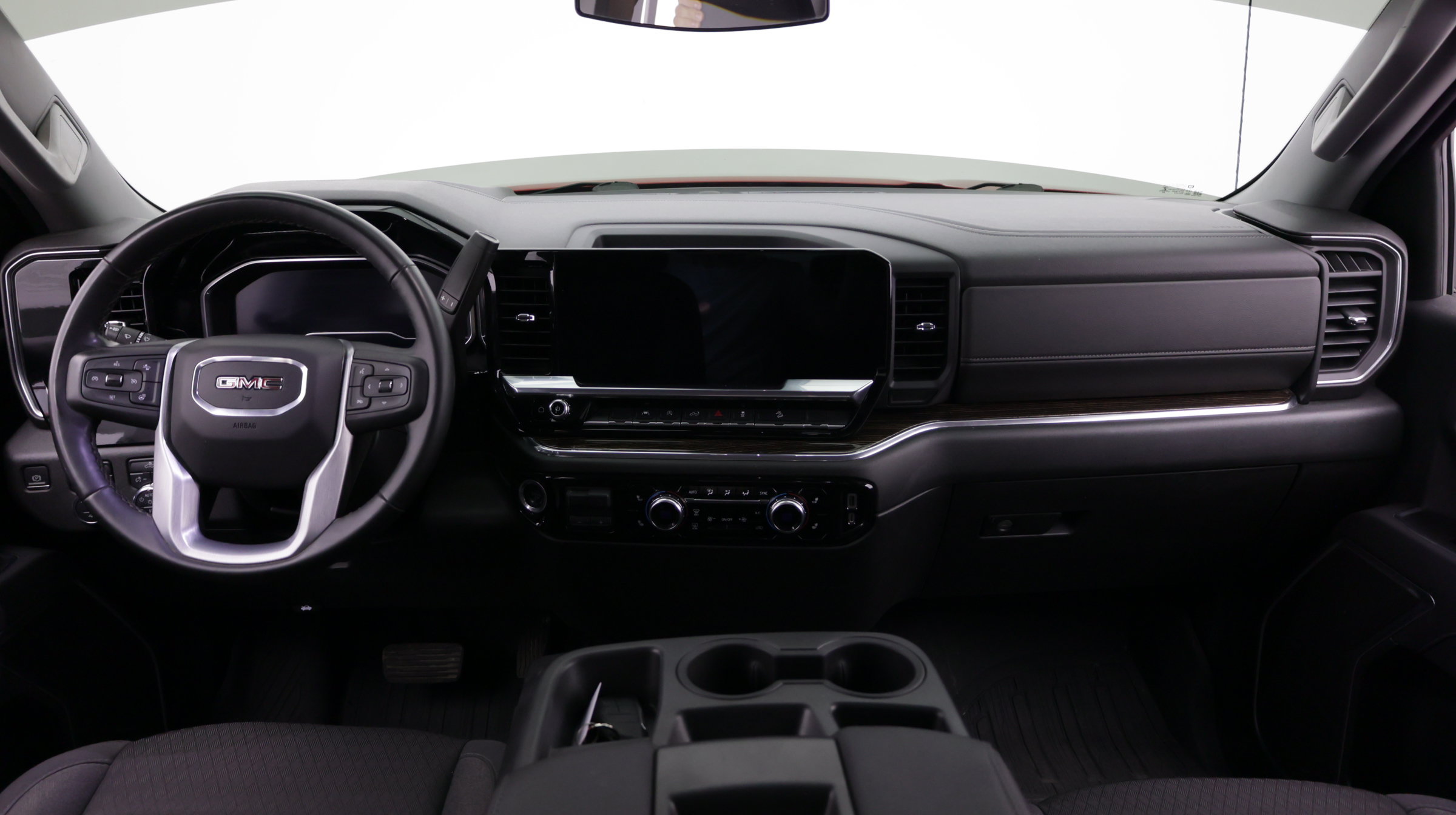 Used 2023 GMC Sierra 1500 Elevation w/ LPO, Elevation Black Package AWD/4WD image 32