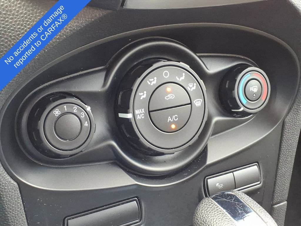 Used 2011 Ford Fiesta SEL image 24