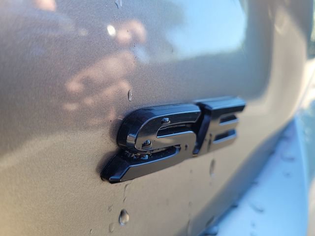 Used 2025 Toyota Camry SE w/ Convenience Package image 29