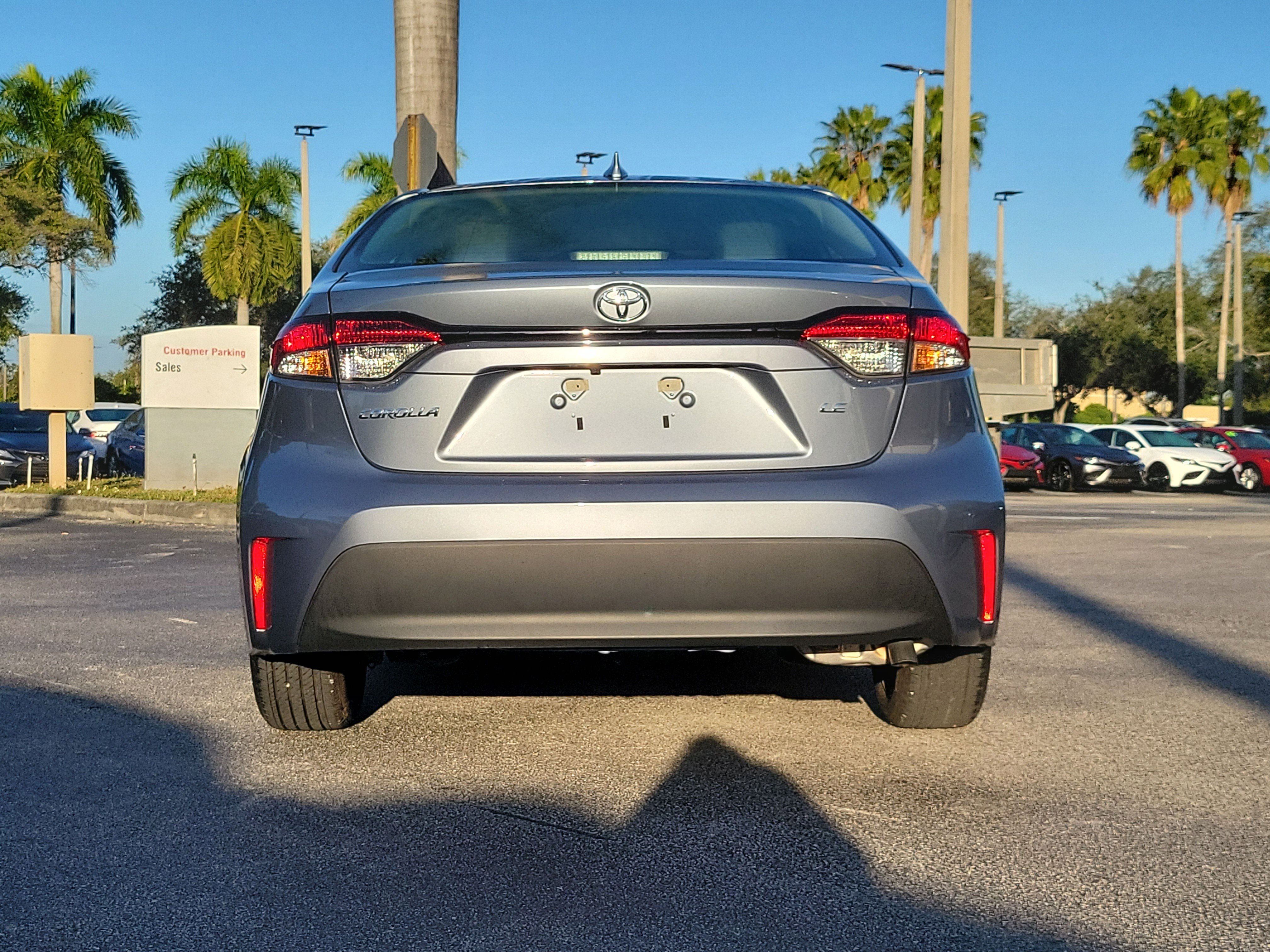 Used 2023 Toyota Corolla LE image 6
