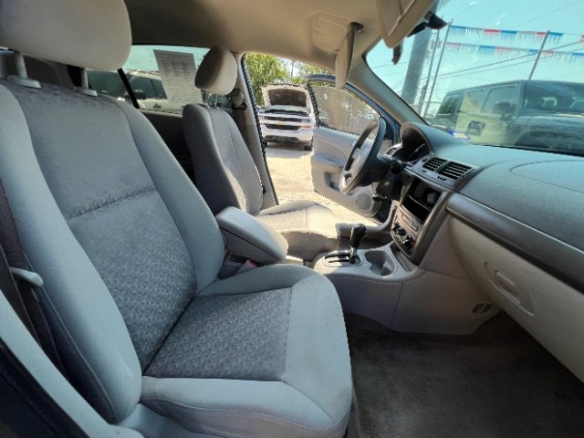Used 2005 Chevrolet Cobalt Sedan FWD image 13