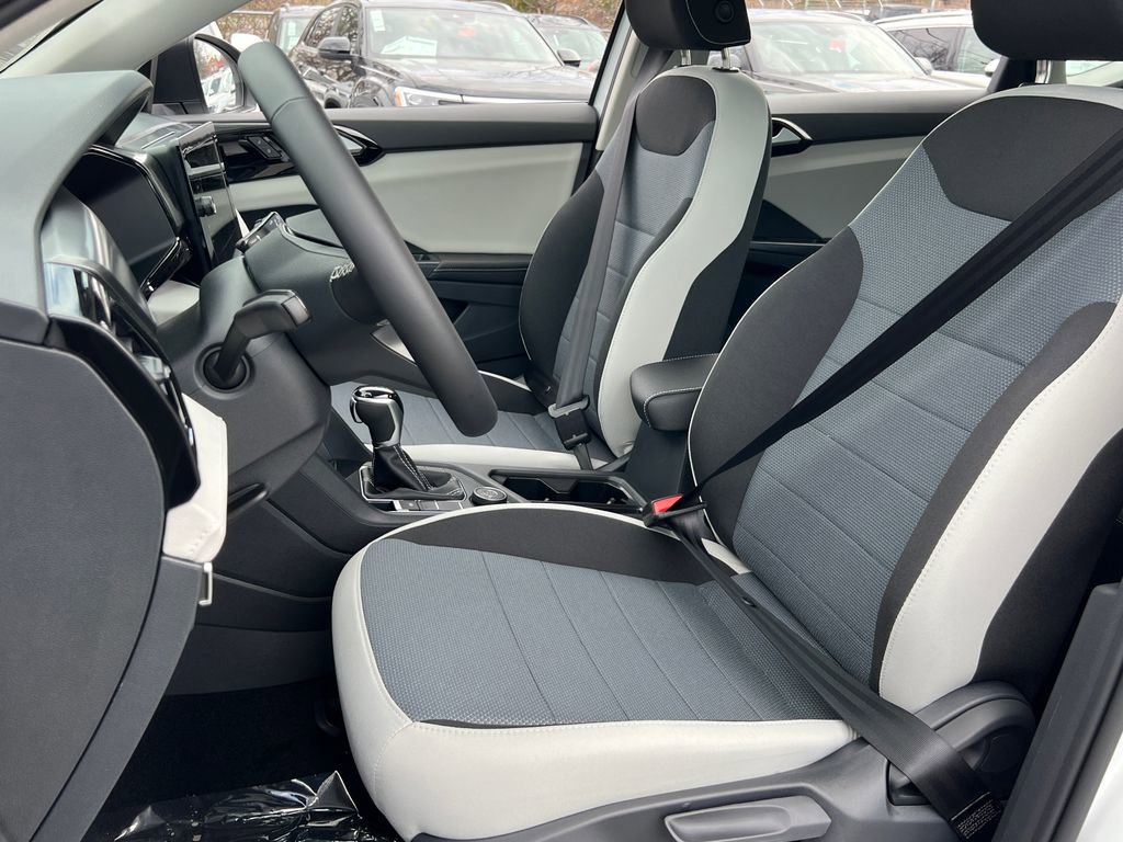 New 2026 Volkswagen Taos S image 17