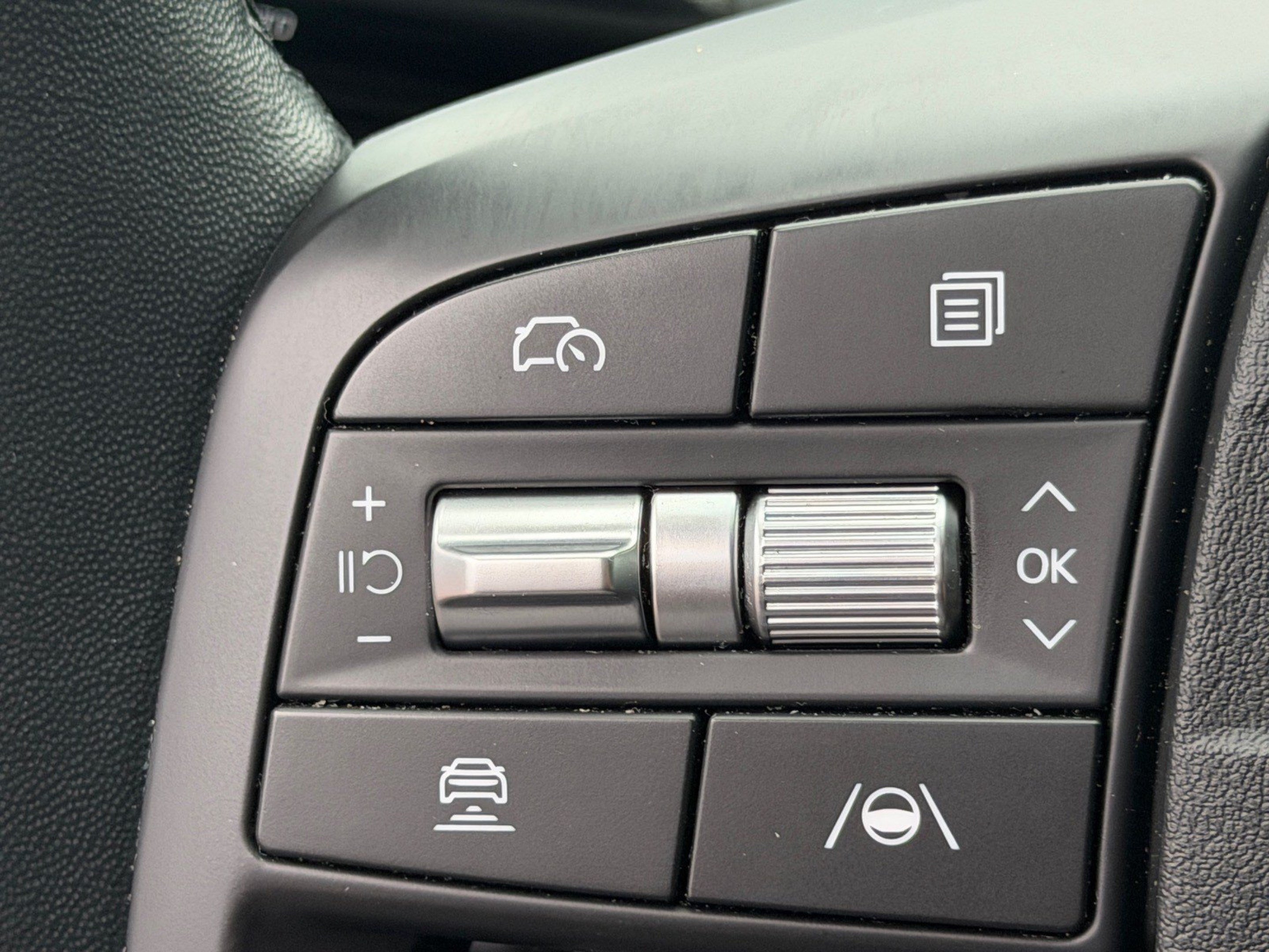 Used 2025 Kia K4 EX FWD image 31