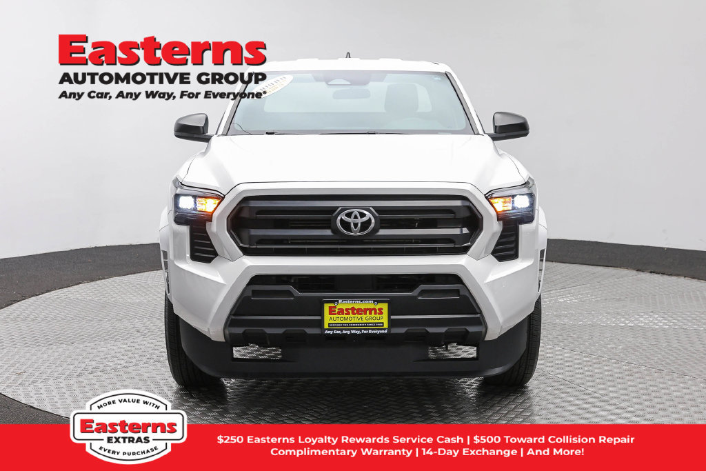 Used 2024 Toyota Tacoma SR RWD image 3