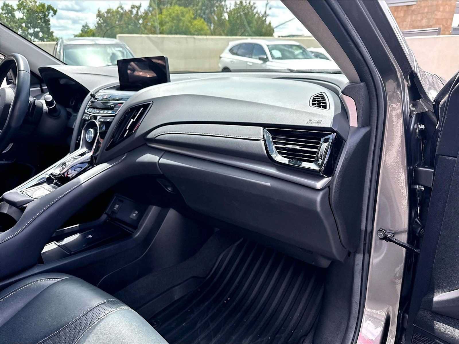 Used 2024 Acura RDX SH-AWD w/ Technology Package image 18