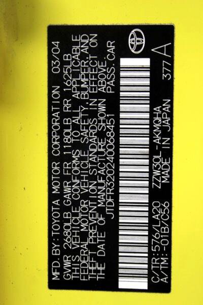 Used 2004 Toyota MR2 image 34