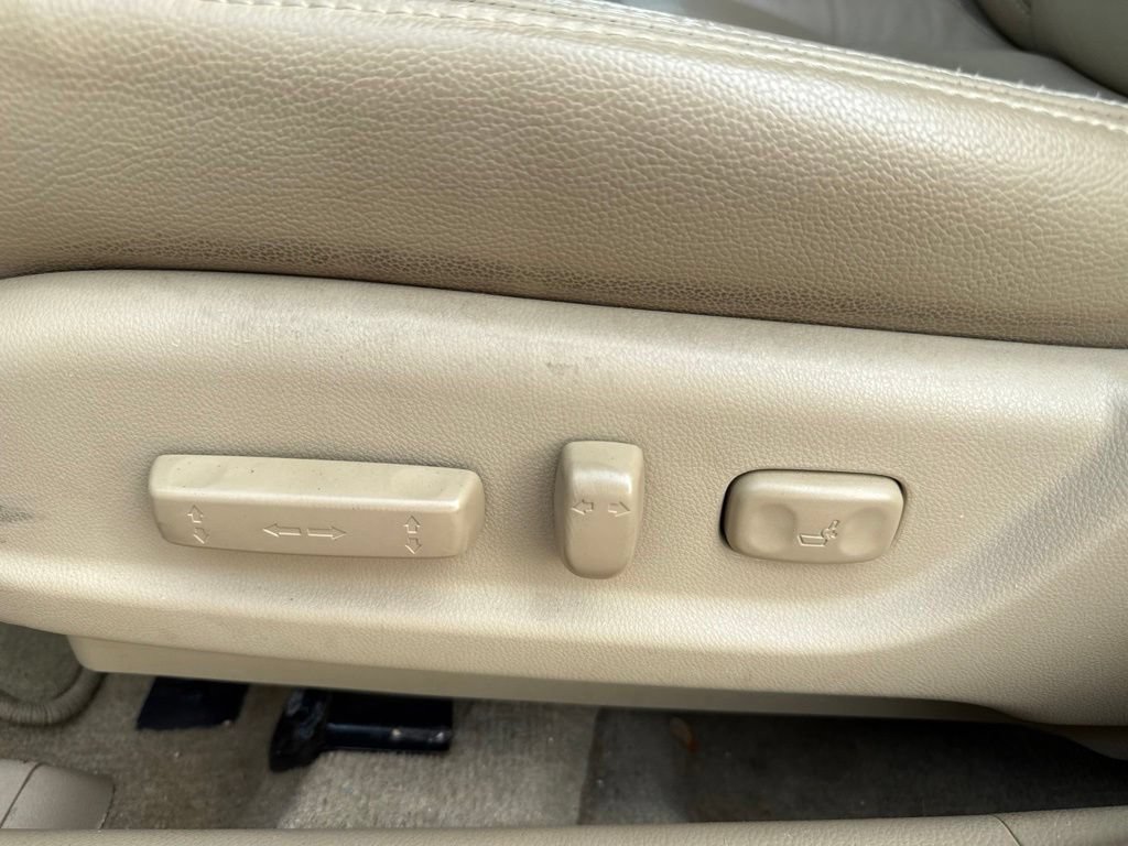 Used 2012 Honda Accord EX-L image 16