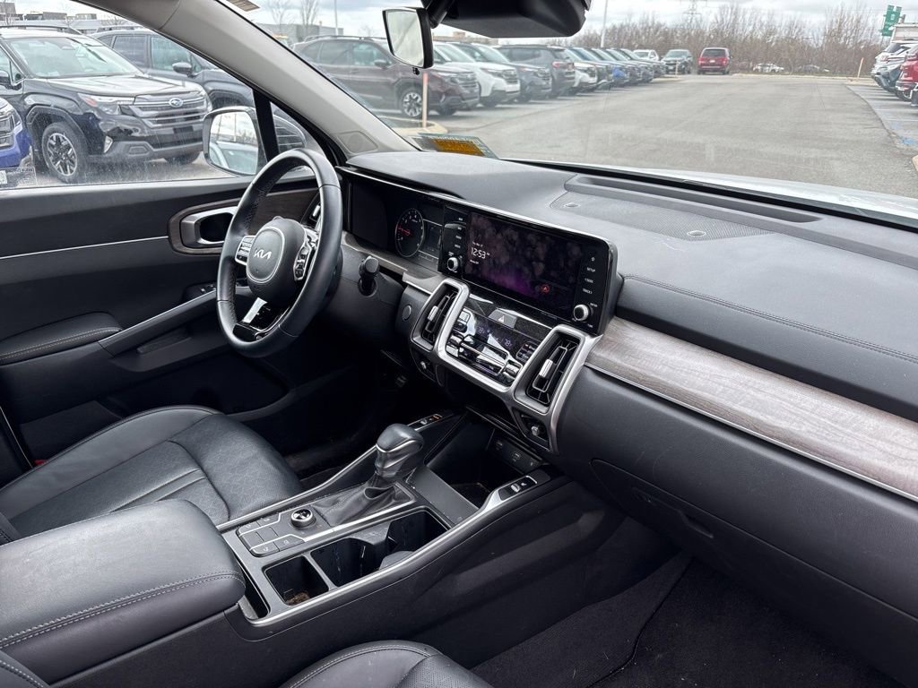 Certified 2023 Kia Sorento S w/ Panoramic Sunroof Package image 8