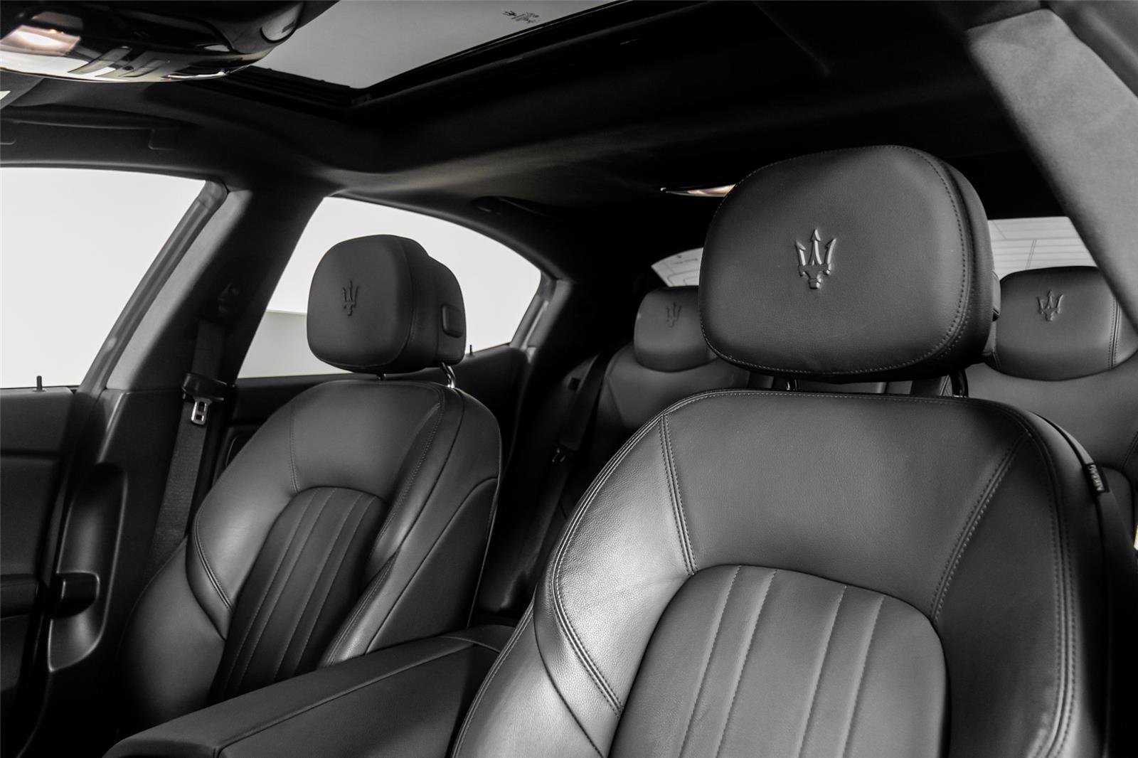 Used 2023 Maserati Ghibli Modena RWD image 3