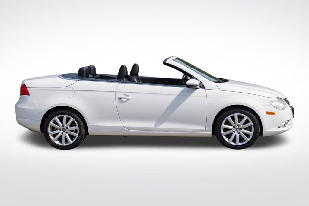 Used 2010 Volkswagen Eos Komfort FWD image 7