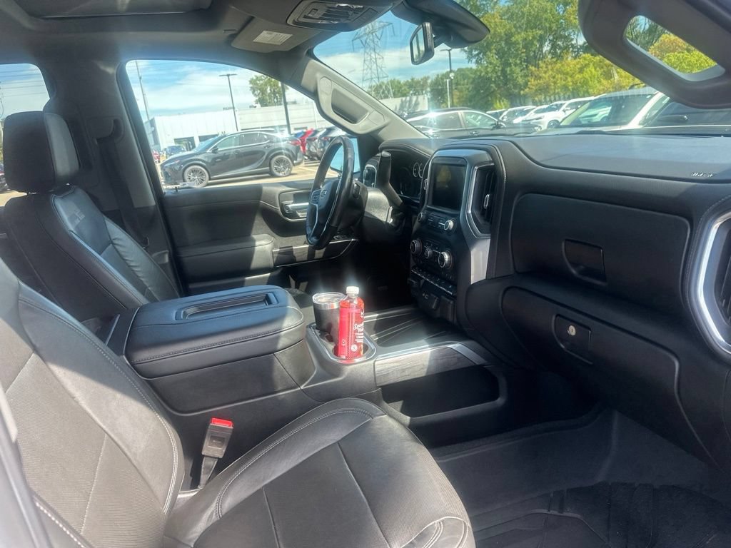 Used 2020 Chevrolet Silverado 1500 LTZ w/ LTZ Premium Package AWD/4WD image 27
