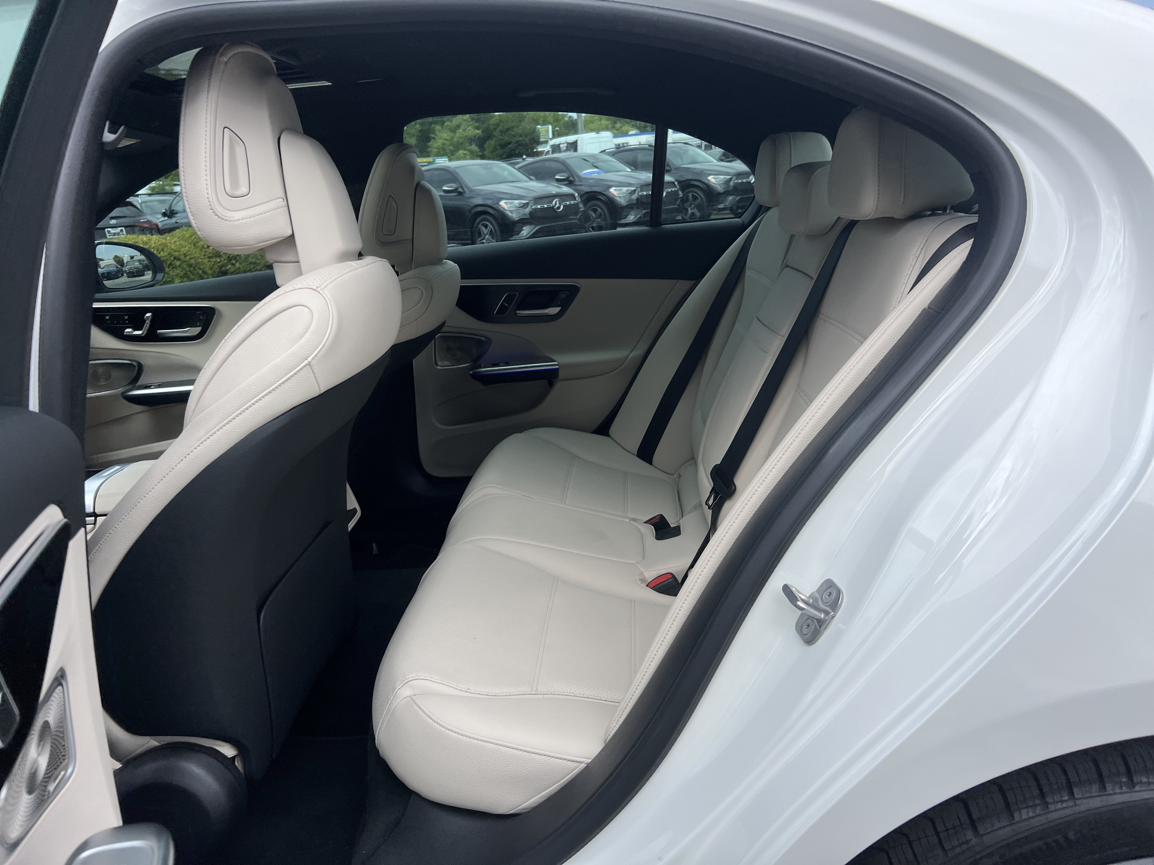 Certified 2025 Mercedes-Benz C 300 4MATIC Sedan image 31