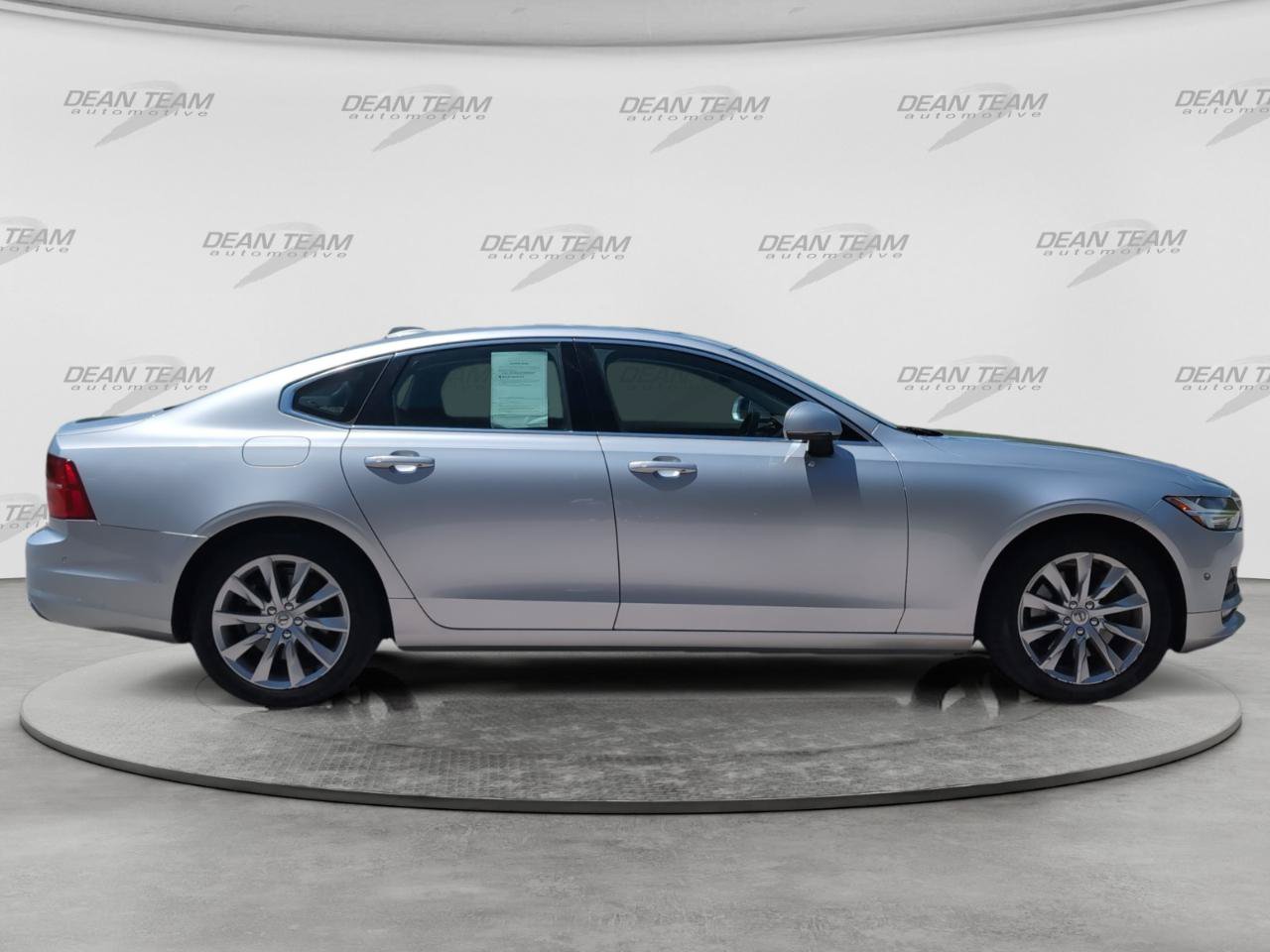 Used 2017 Volvo S90 T6 Momentum w/ Climate Package AWD/4WD image 9