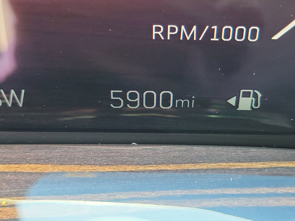 Used 2025 Cadillac Escalade ESV Premium Luxury w/ LPO, Floor Liner Package image 28