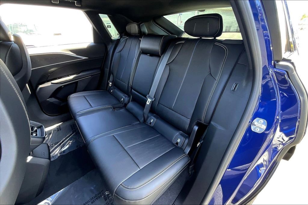 New 2026 Cadillac Lyriq Sport image 29