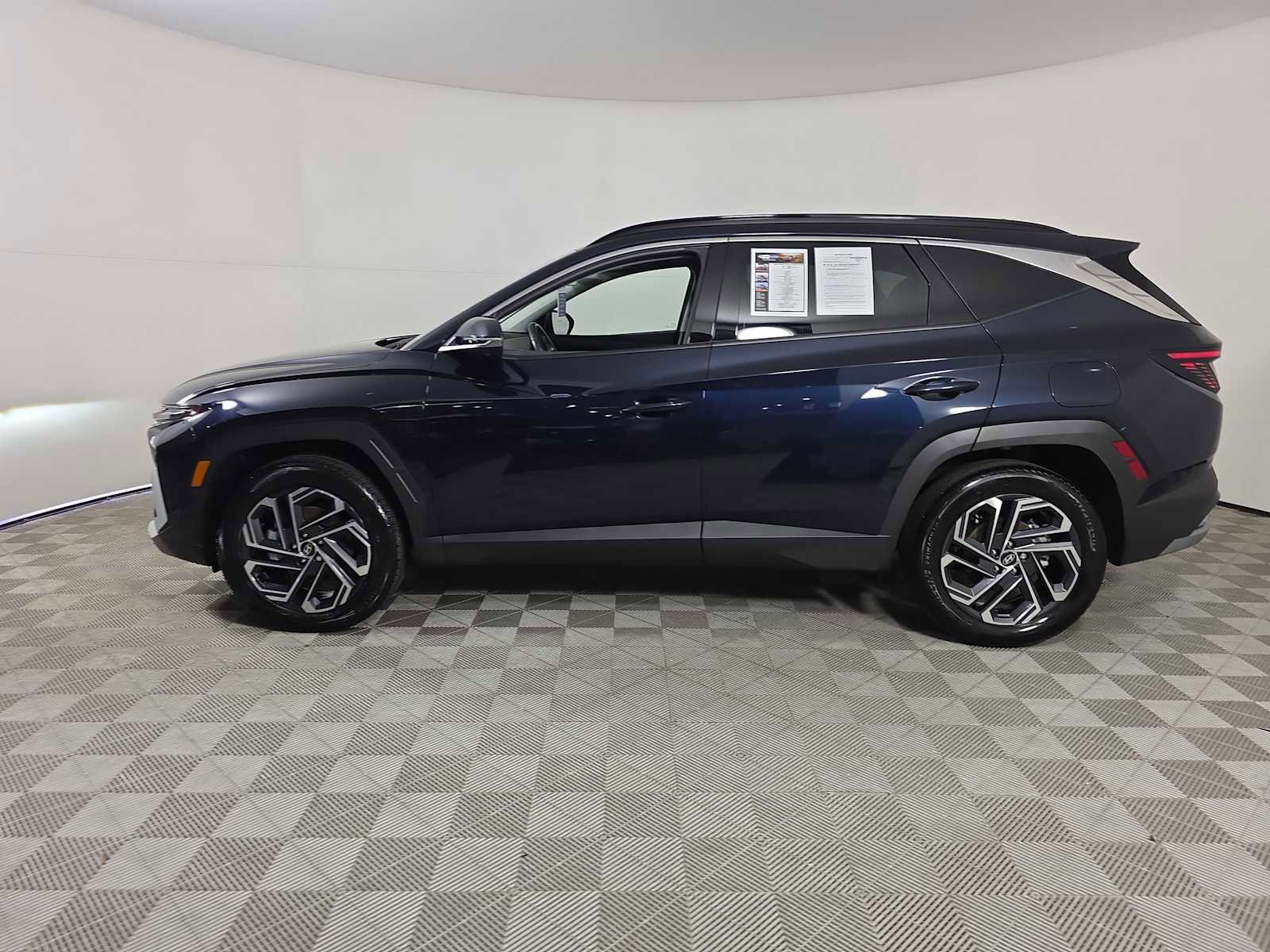 Used 2025 Hyundai Tucson Limited image 5