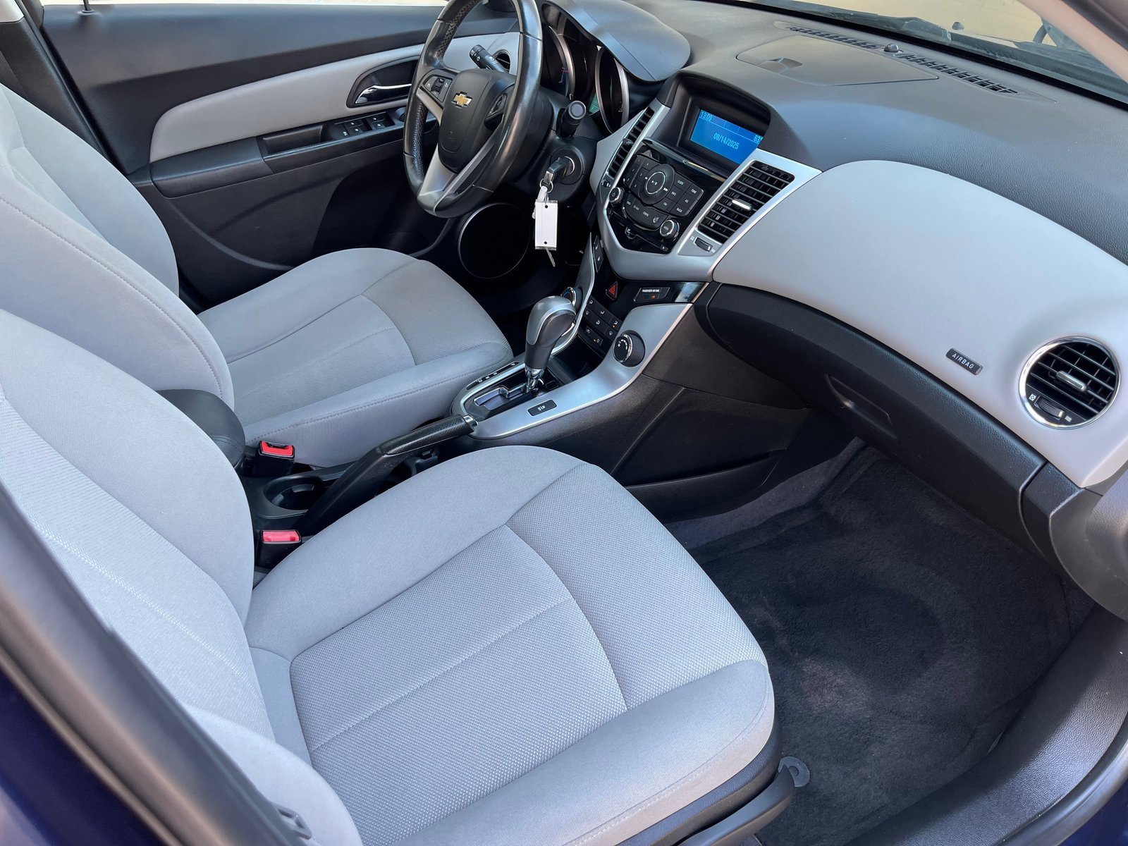 Used 2011 Chevrolet Cruze Eco image 21