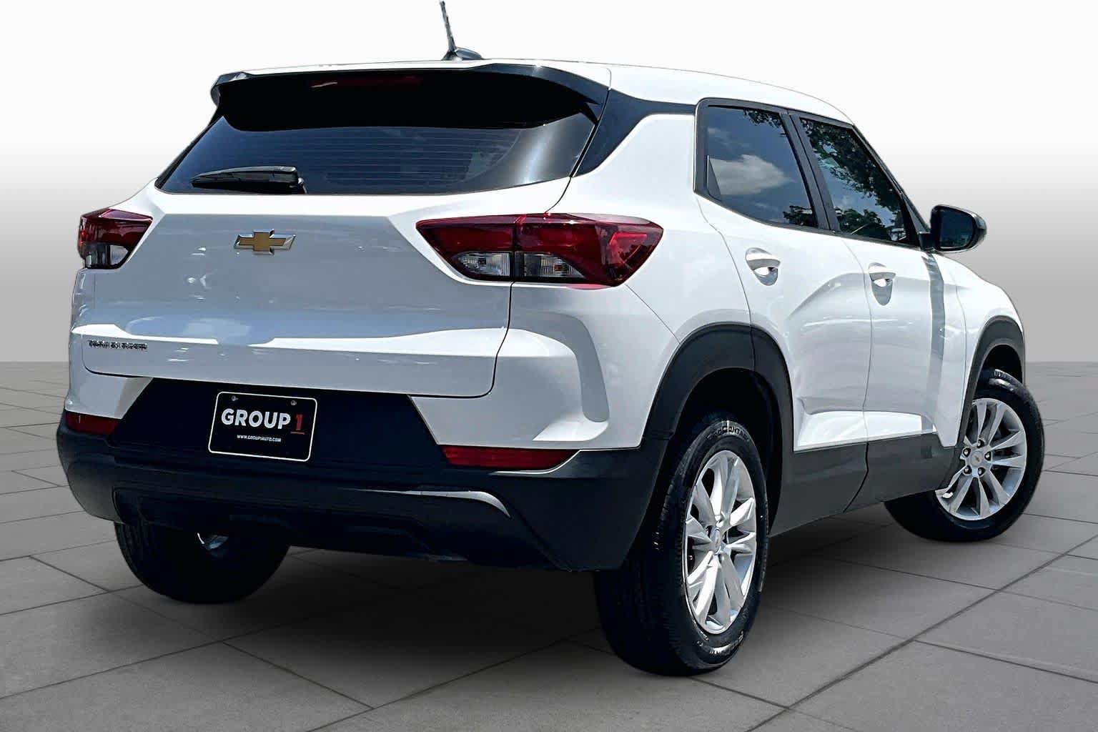 Used 2023 Chevrolet TrailBlazer LS FWD image 13