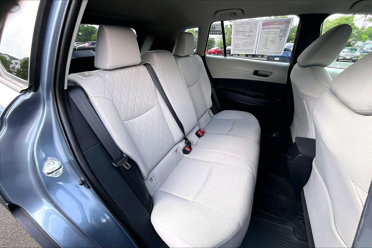 Used 2023 Toyota Corolla Cross LE AWD/4WD image 25