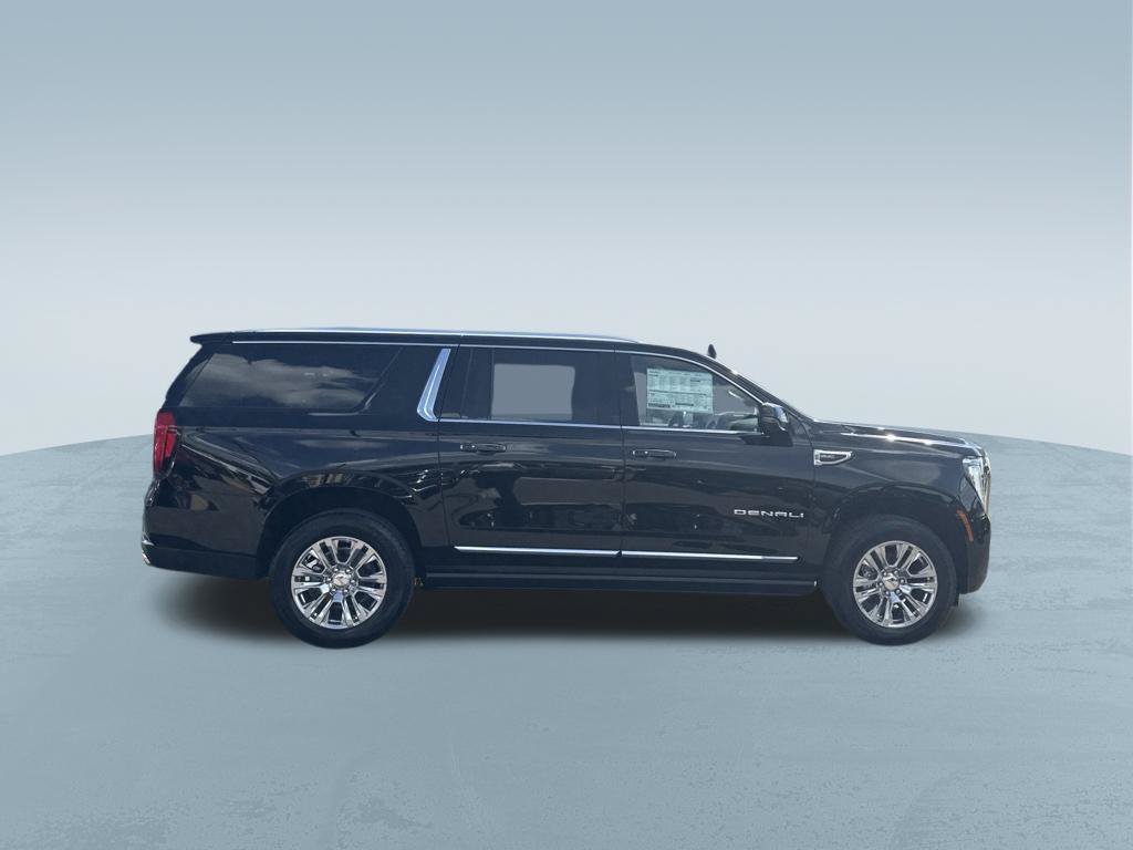New 2026 GMC Yukon XL Denali w/ Sun & Power Step Package AWD/4WD image 10