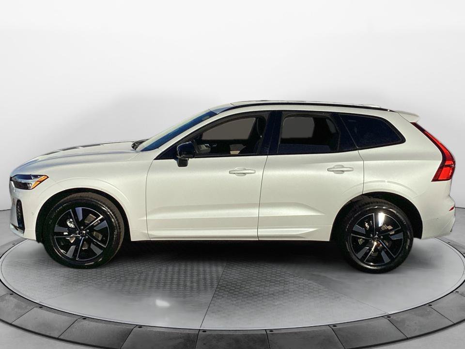 New 2027 Volvo XC60 B5 Plus AWD/4WD image 4