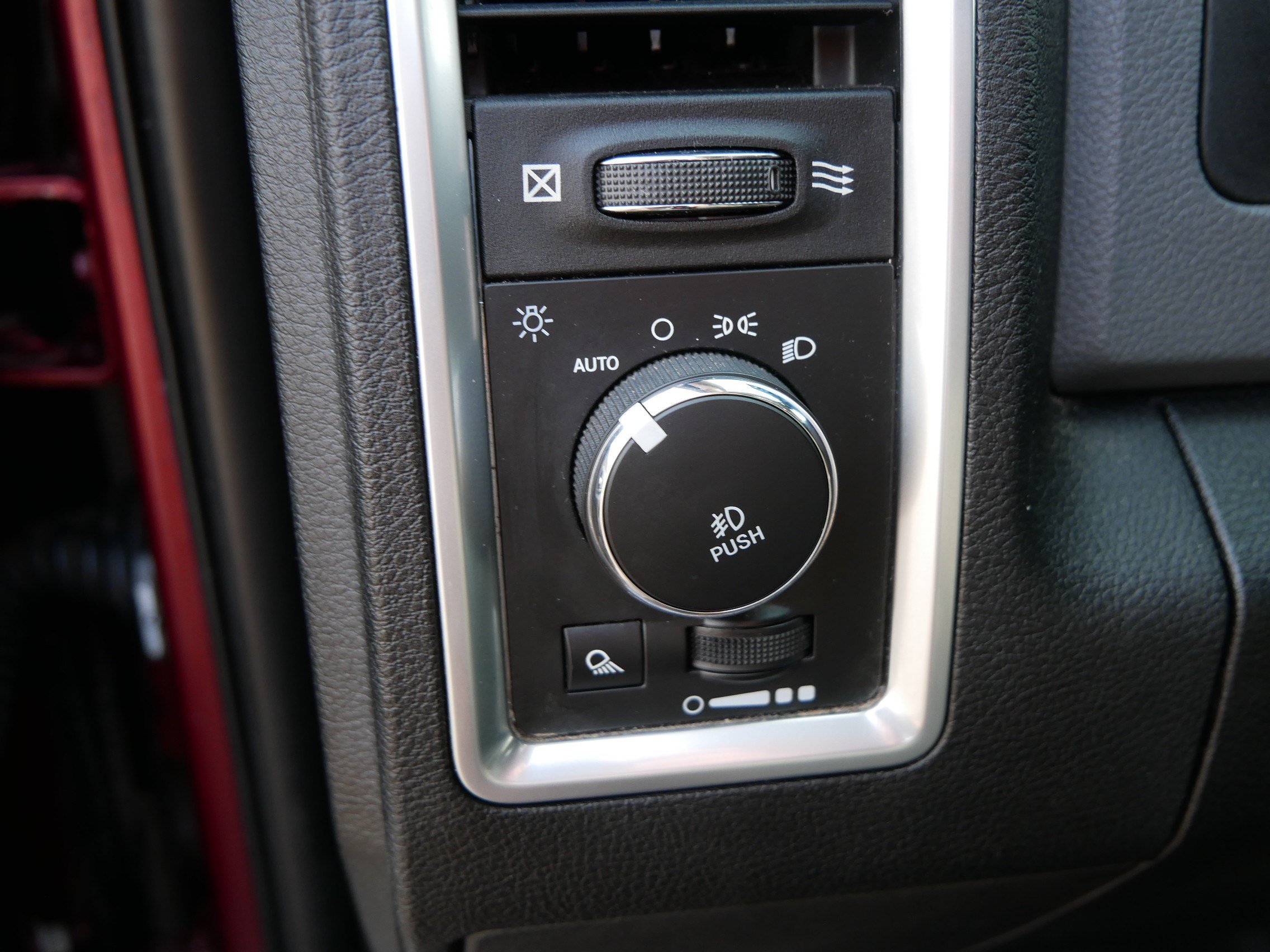 Used 2019 RAM 1500 Big Horn AWD/4WD image 25