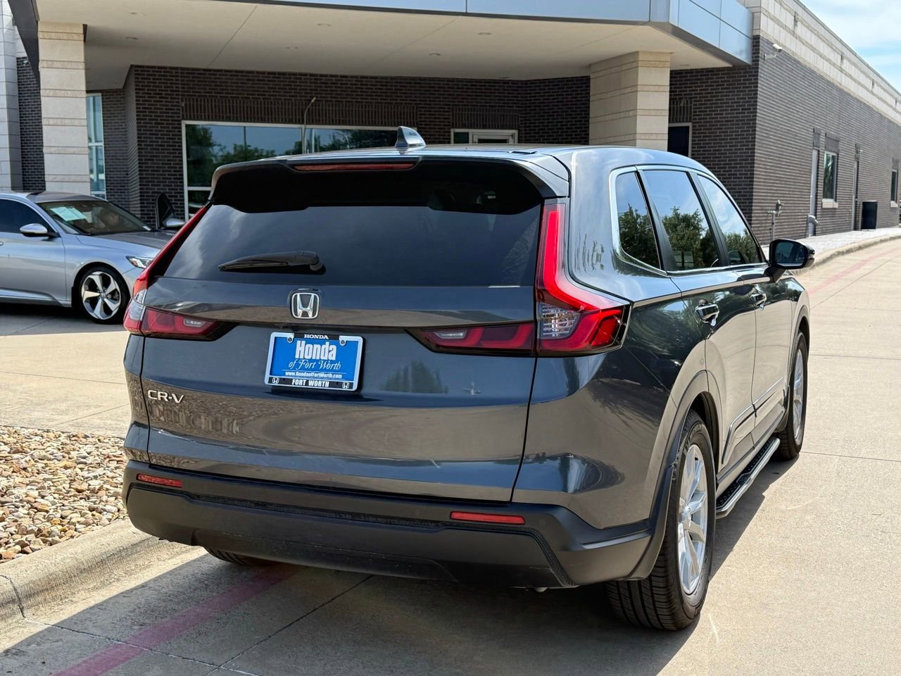 Used 2023 Honda CR-V EX-L image 6