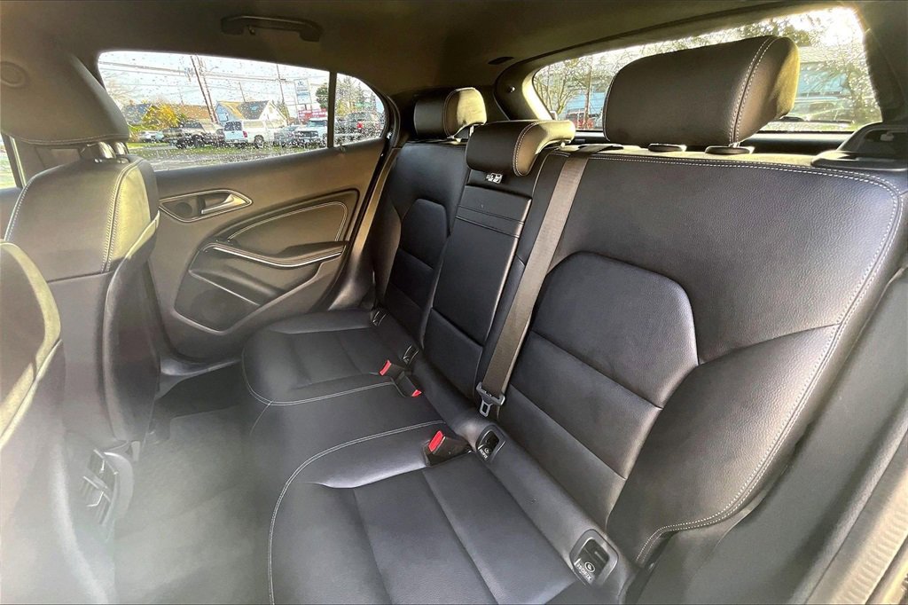 Used 2018 Mercedes-Benz GLA 250 4MATIC image 22