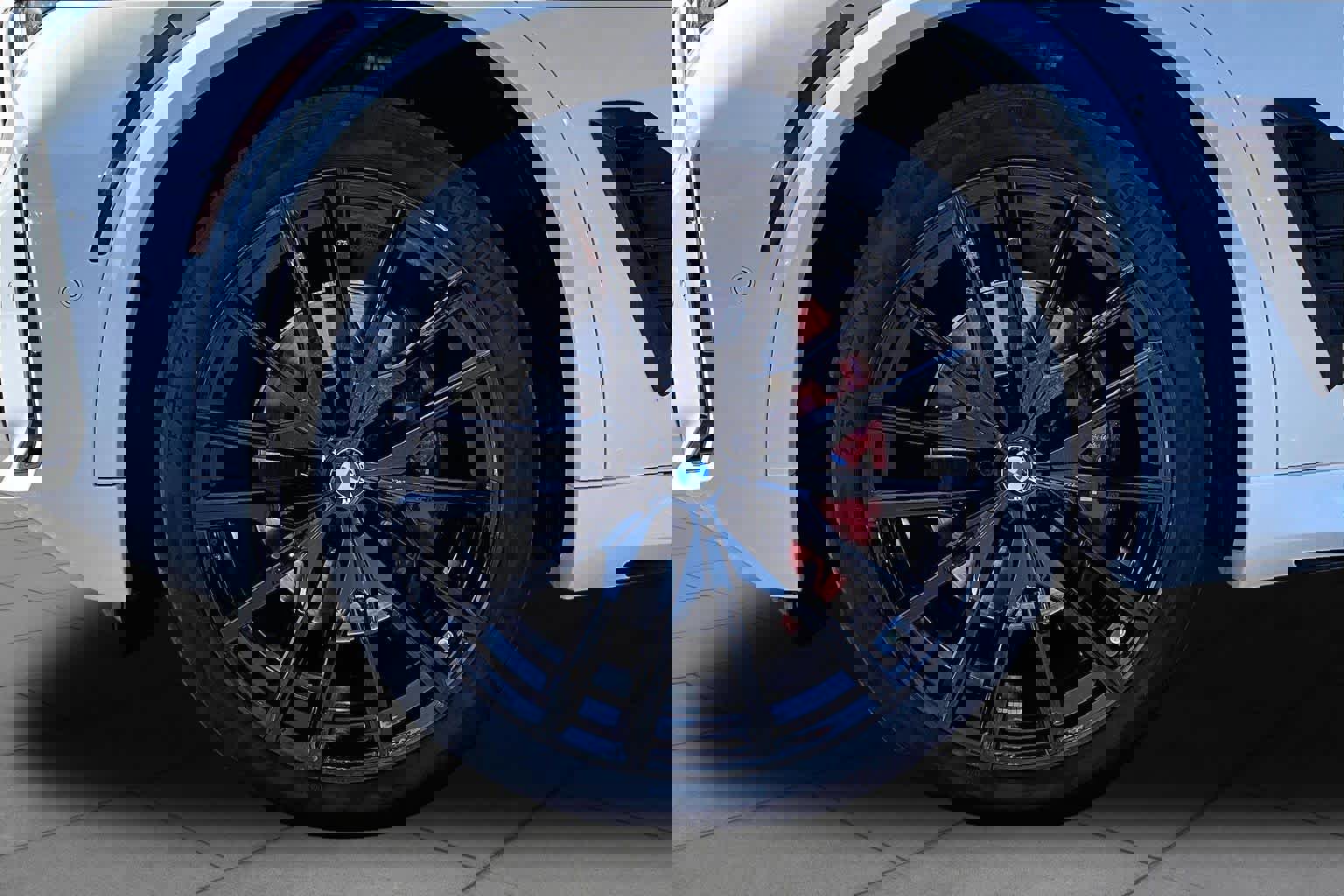 Certified 2024 BMW X5 xDrive40i w/ M Sport Package image 11