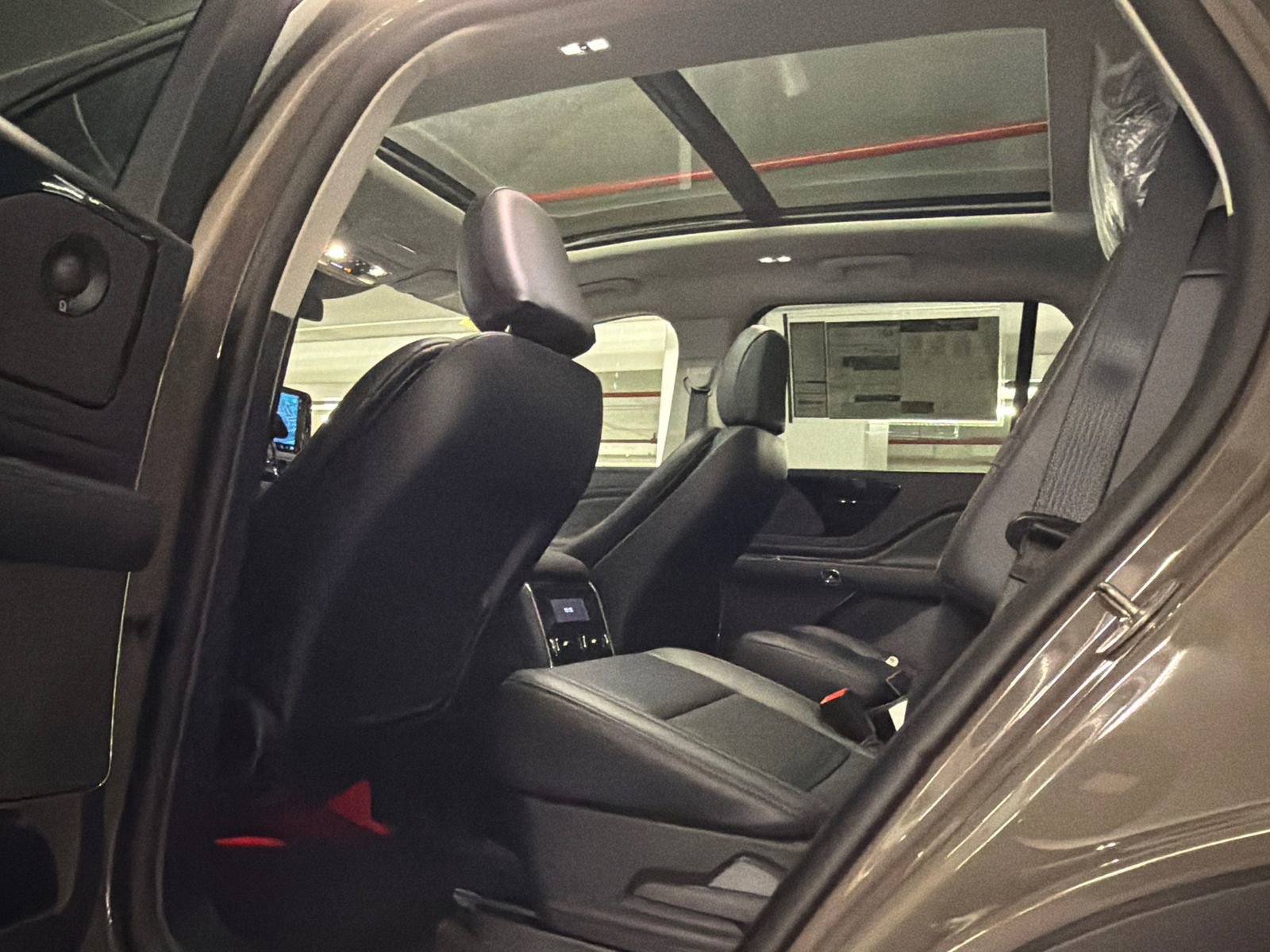 New 2026 Lincoln Aviator Reserve AWD/4WD image 19
