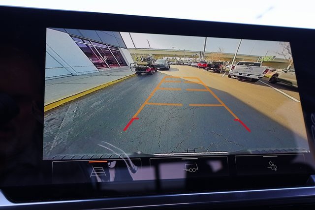 New 2025 GMC Sierra 1500 SLE w/ Preferred Package image 23