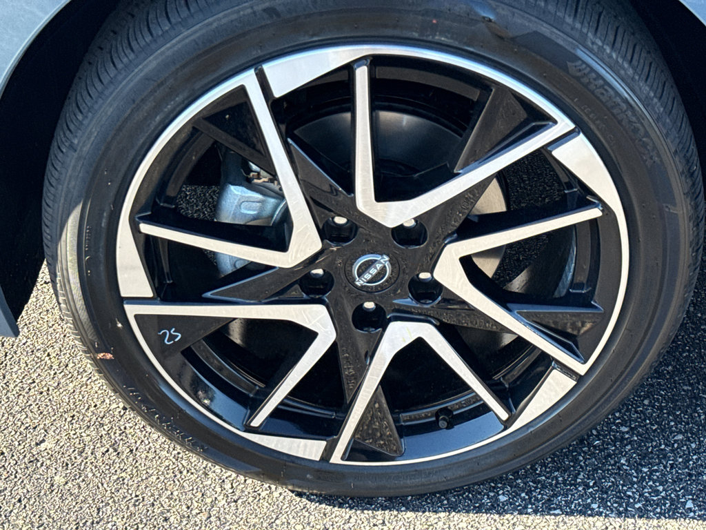 New 2025 Nissan Sentra SR image 9