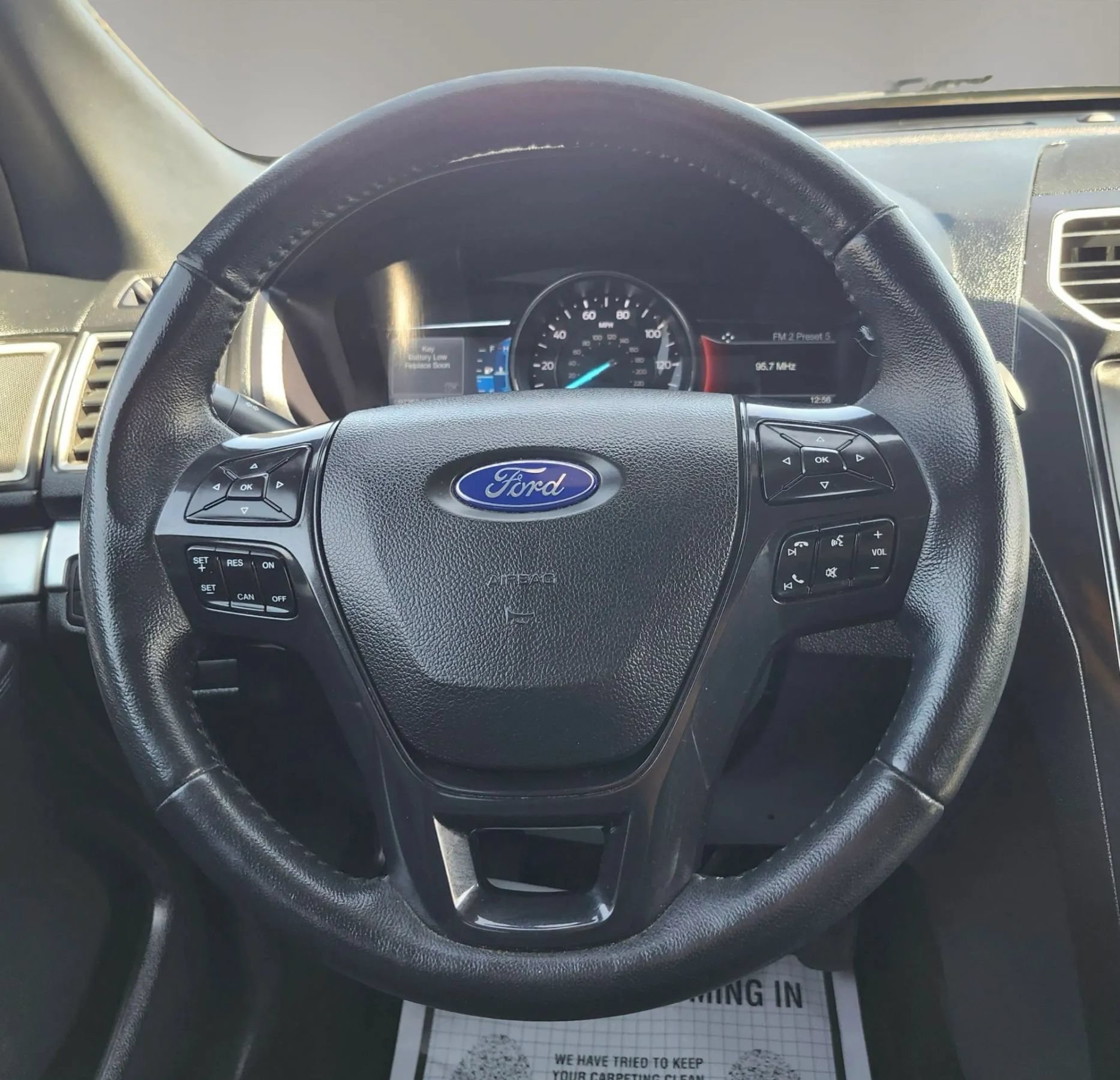 Used 2017 Ford Explorer XLT w/ Equipment Group 202A AWD/4WD image 28