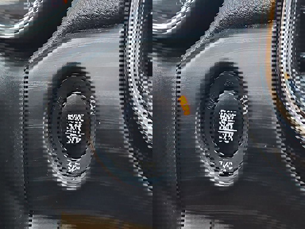 Used 2022 Jeep Grand Cherokee Laredo E image 26