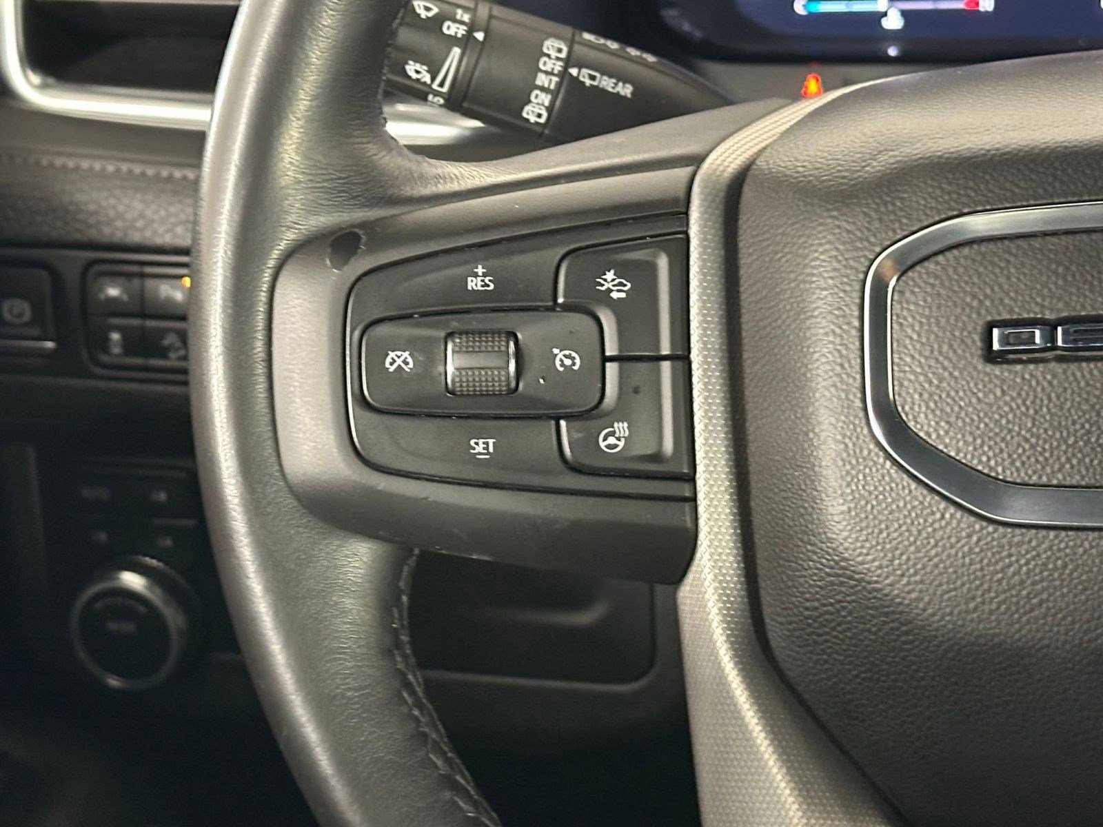 Used 2023 GMC Yukon Denali image 16