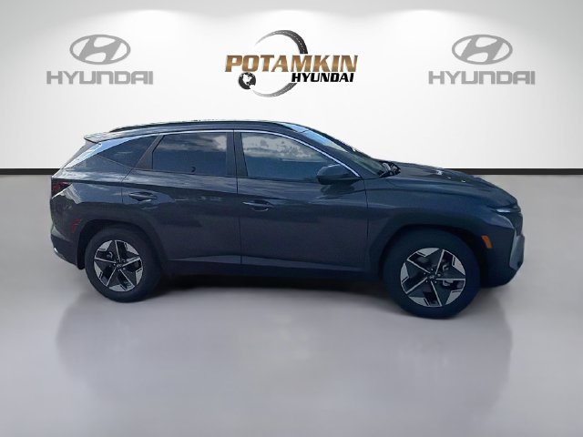 New 2026 Hyundai Tucson SEL Plus w/ Tow & Go Package FWD image 4