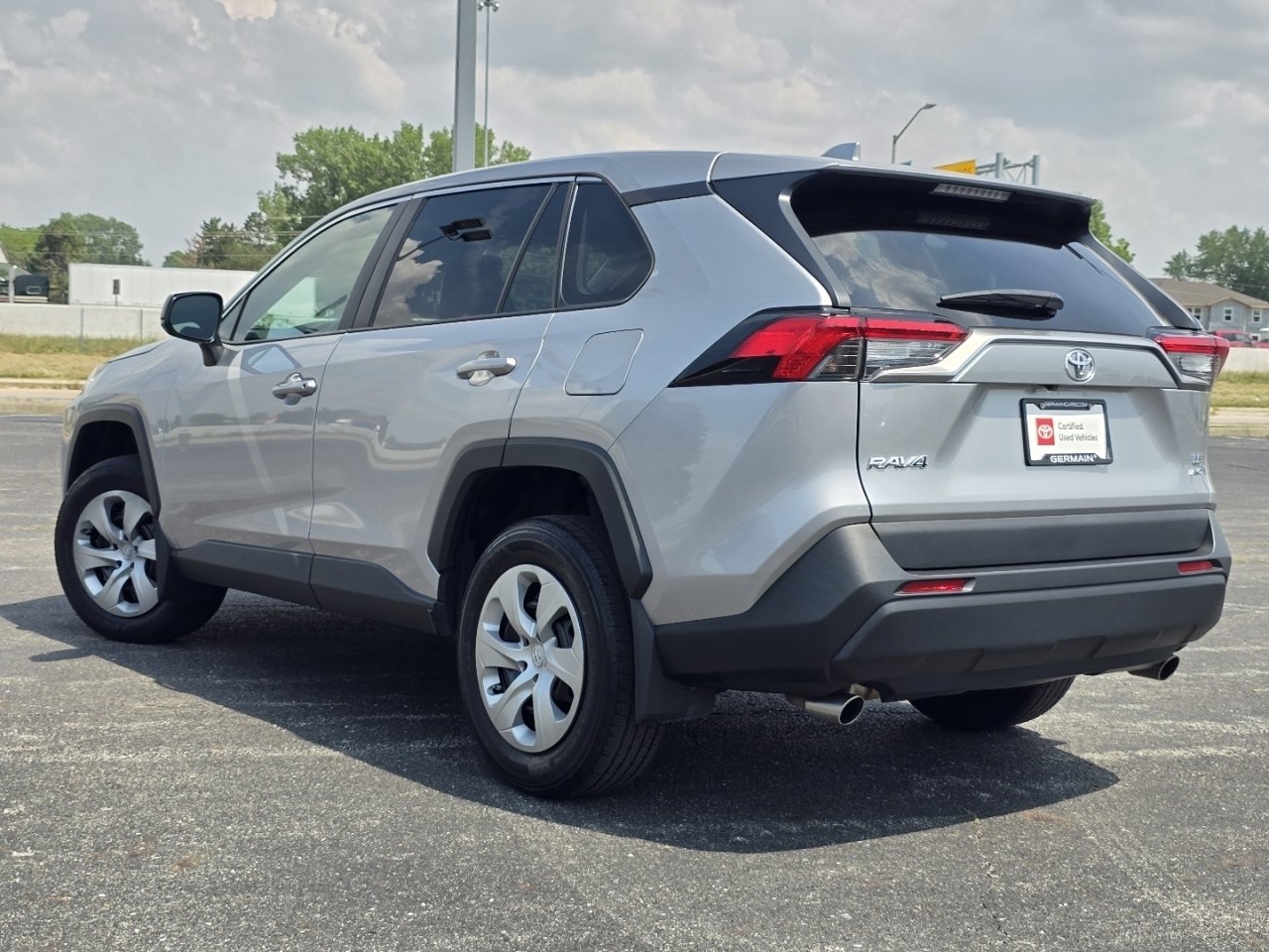 Certified 2023 Toyota RAV4 LE AWD/4WD image 11