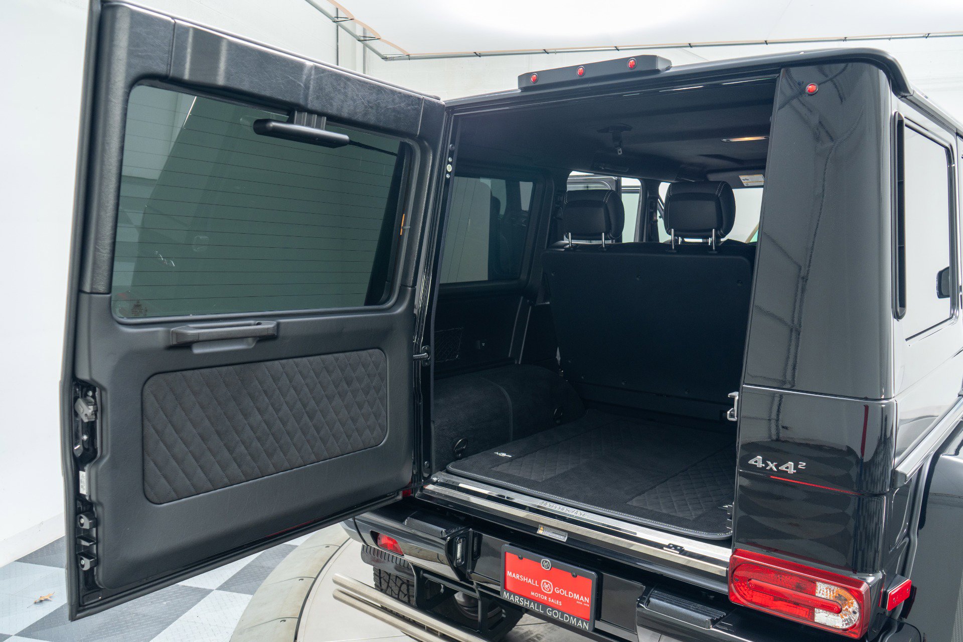 Used 2018 Mercedes-Benz G 550 Squared image 38