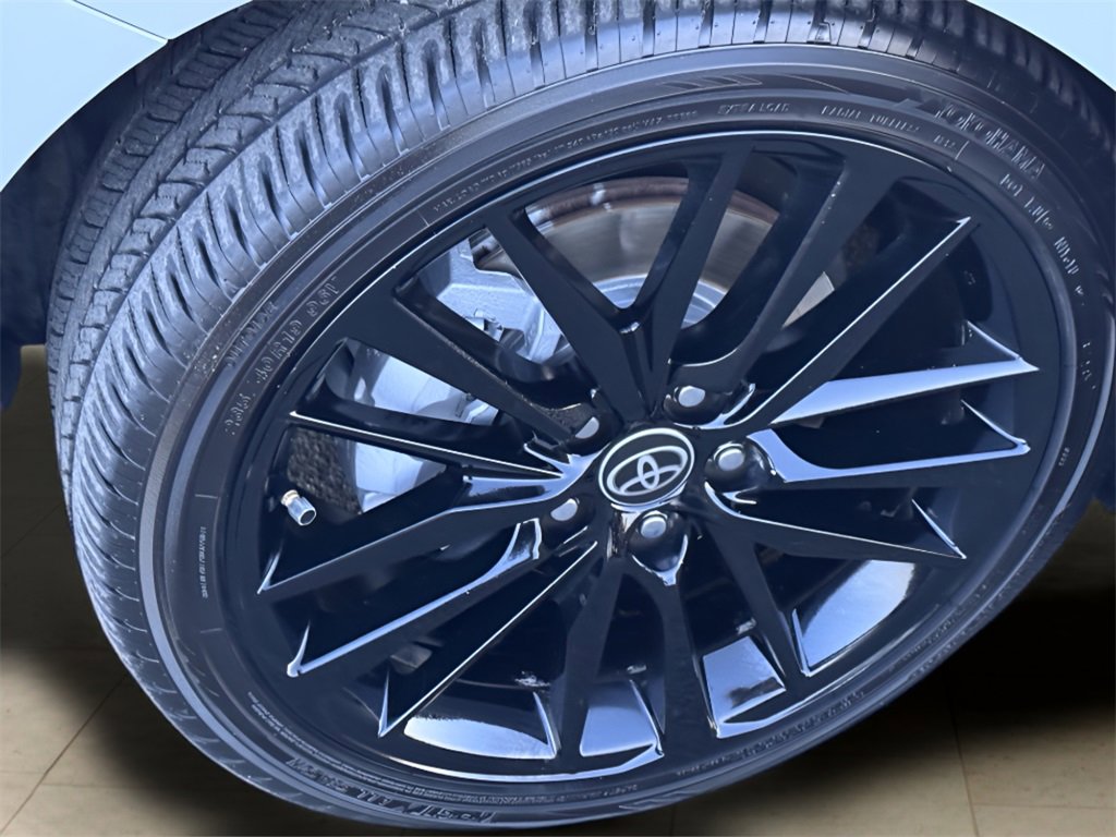 Used 2022 Toyota Camry XSE image 22