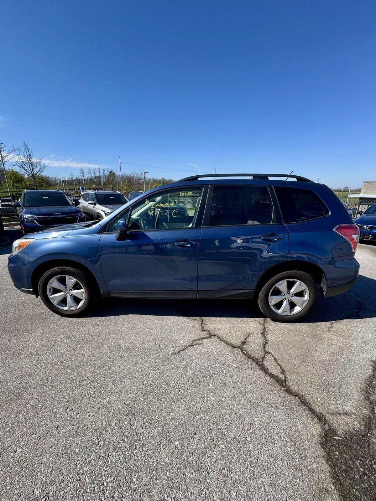 Used 2014 Subaru Forester 2.5i Premium w/ All-Weather Package image 2