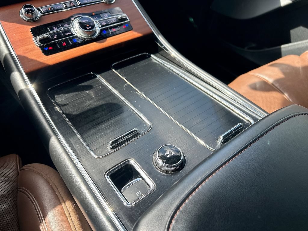 Used 2020 Lincoln Aviator Reserve w/ Equipment Group 201A RWD image 36