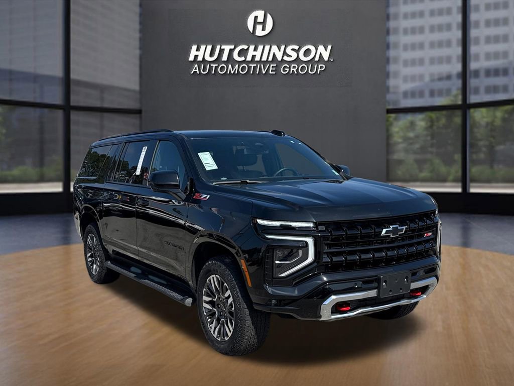 Certified 2025 Chevrolet Suburban Z71 image 1