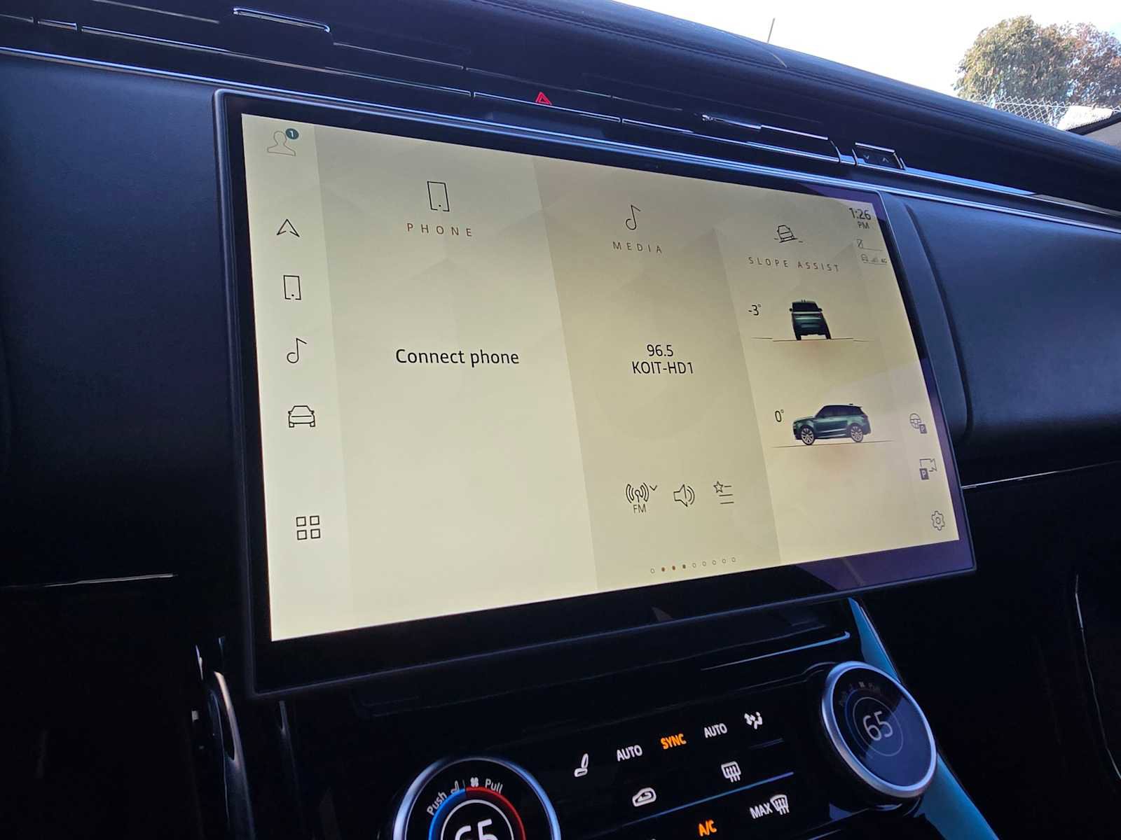 Used 2023 Land Rover Range Rover Sport SE Dynamic image 28