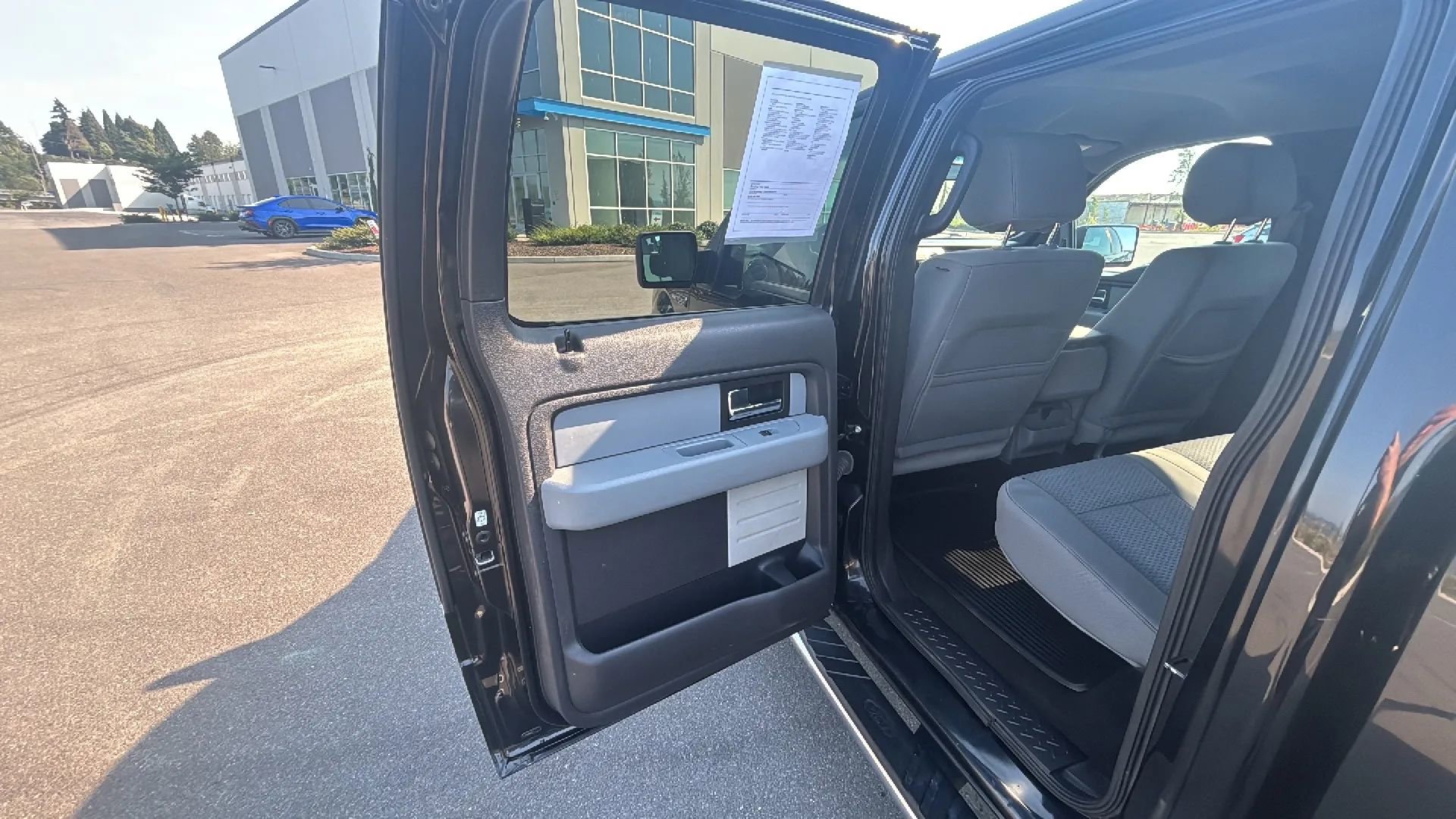 Used 2013 Ford F150 XLT w/ Luxury Equipment Group image 14